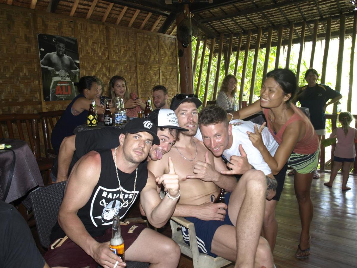 Отель The Shark'S Tail Dive Center Daanbantayan Экстерьер фото